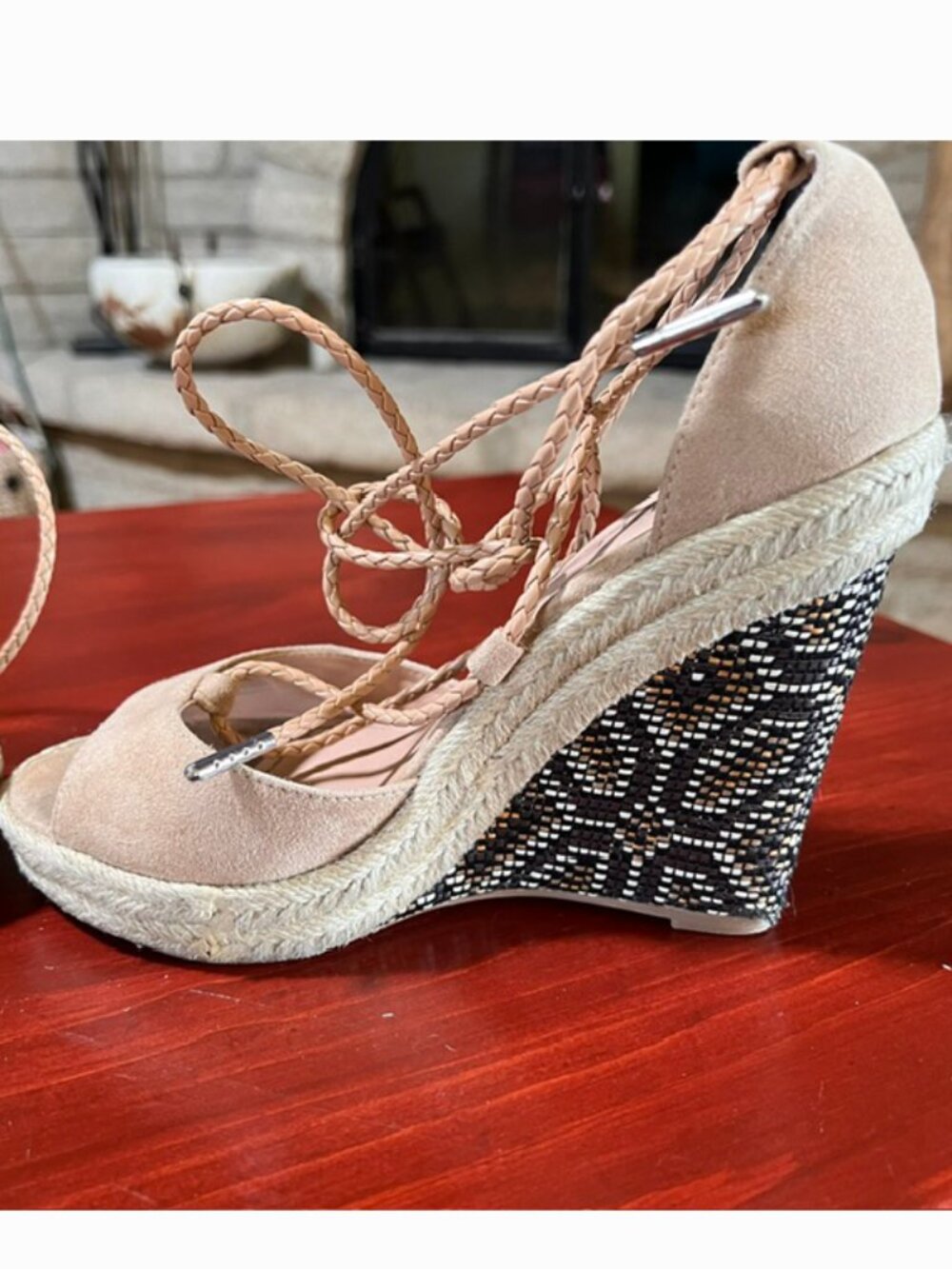 Charles by Charles David Boston Micro Suede Wedge 6.5 EUC
